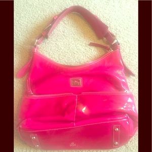 Dooney and Bourke PINK hand bag 💕